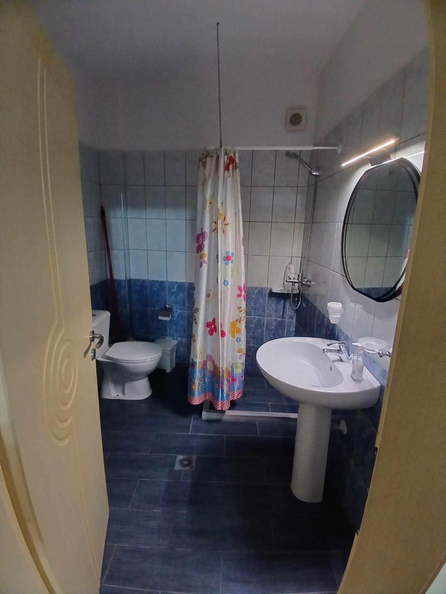 Eniguesthouse จีโรคาสเตอร์ ภายนอก รูปภาพ
