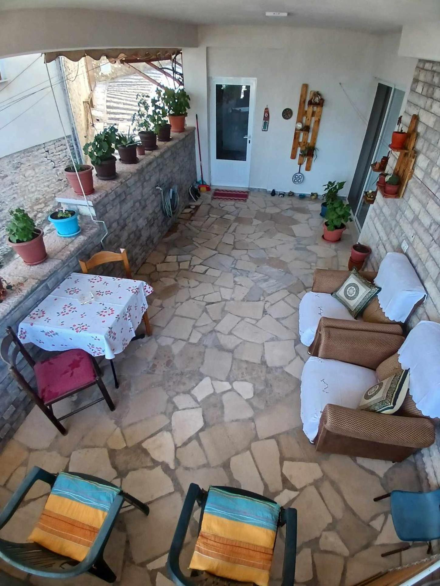 Eniguesthouse จีโรคาสเตอร์ ภายนอก รูปภาพ